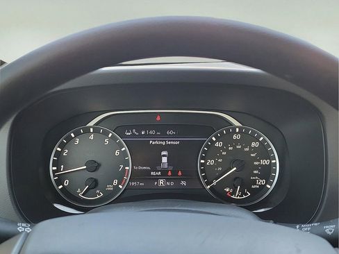 Used 2025 Nissan Frontier SV RWD image 18