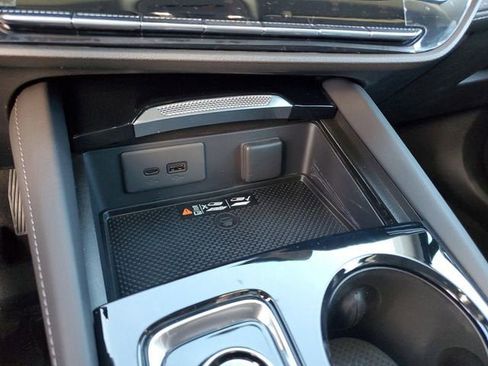 New 2026 Buick Envision Avenir image 23