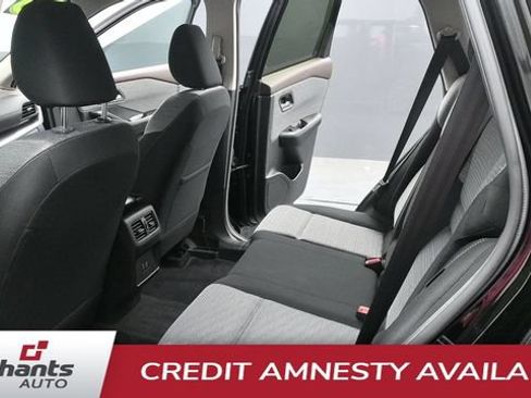Used 2023 Nissan Rogue SV FWD image 13