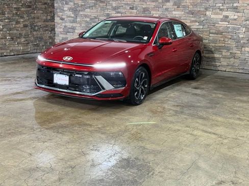 New 2025 Hyundai Sonata SEL FWD image 2