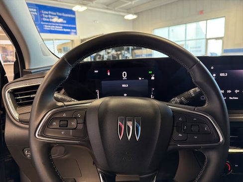 Used 2025 Buick Encore GX Preferred FWD image 18