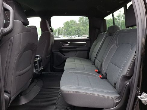 Used 2022 RAM 1500 Big Horn AWD/4WD image 11