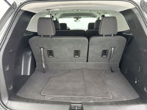 Used 2020 Chevrolet Traverse LS image 41