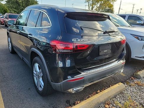 Used 2021 Mercedes-Benz GLA 250 4MATIC w/ Premium Package image 4