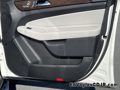 Used 2016 Mercedes-Benz GLE 350 image 17