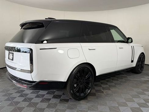 New 2026 Land Rover Range Rover Long Wheelbase SE AWD/4WD image 8