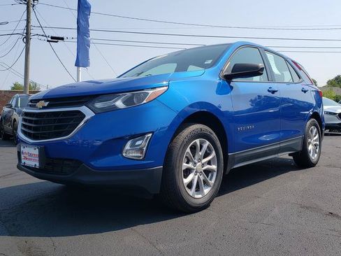 Used 2019 Chevrolet Equinox LS AWD/4WD image 3