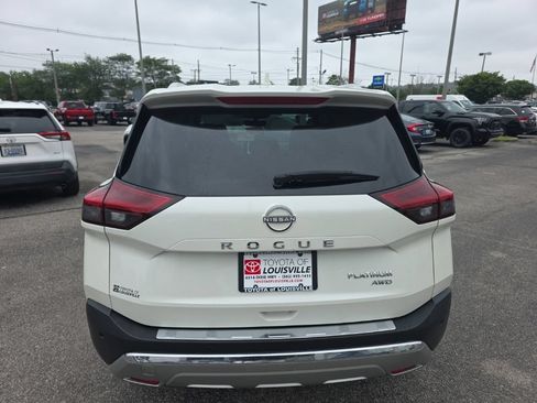 Used 2023 Nissan Rogue Platinum AWD/4WD image 6