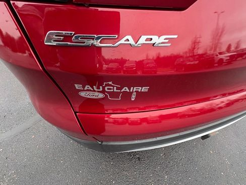 Certified 2019 Ford Escape Titanium w/ U9j03 - Titanium Tow Package image 11