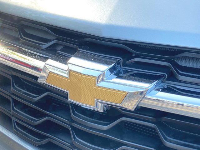 Used 2025 Chevrolet Trax LT w/ Sunroof Package FWD image 30