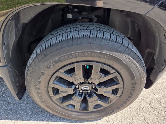 Used 2022 Nissan Frontier SV AWD/4WD image 9