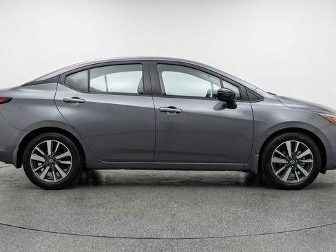 Used 2025 Nissan Versa SV image 11