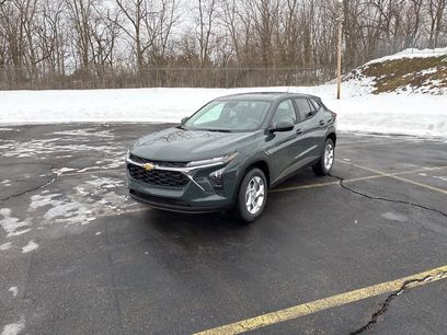 New 2026 Chevrolet Trax LS w/ LS Convenience Package