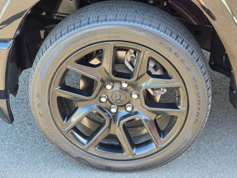 Used 2021 RAM 1500 Laramie w/ Night Edition image 18