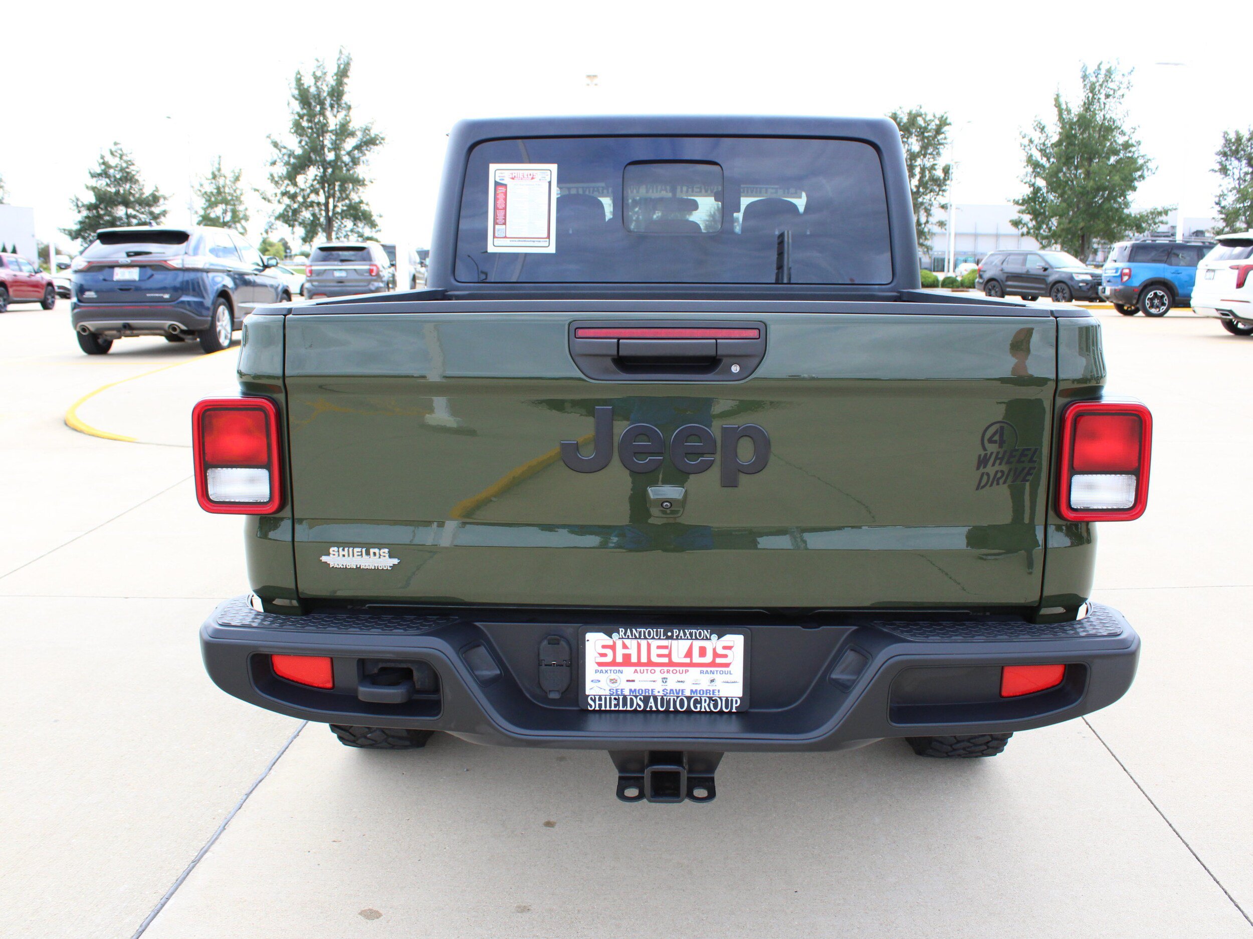 Used 2023 Jeep Gladiator Sport AWD/4WD image 5