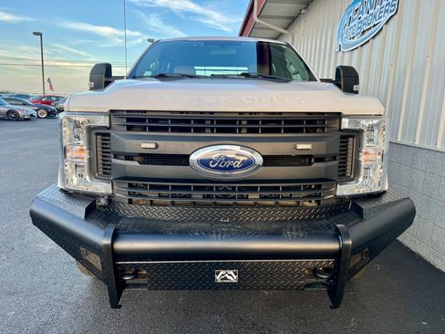 Used 2018 Ford F250 XL w/ Power Equipment Group image 8