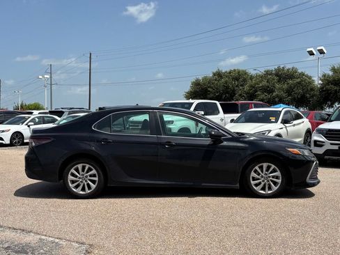 Used 2023 Toyota Camry LE FWD image 4