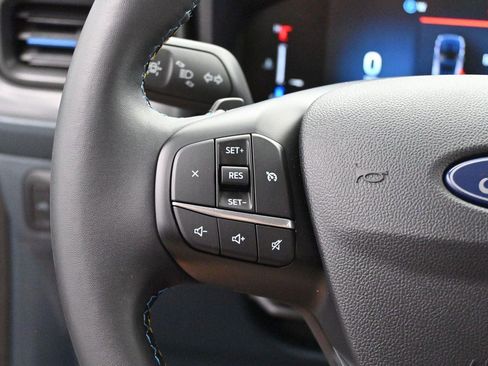 Used 2025 Ford Maverick Lobo AWD/4WD image 17