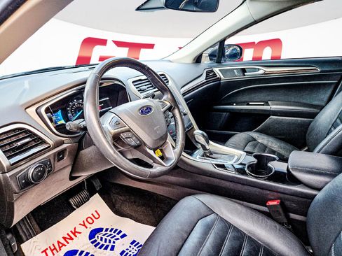 Used 2014 Ford Fusion SE w/ Equipment Group 202A image 8