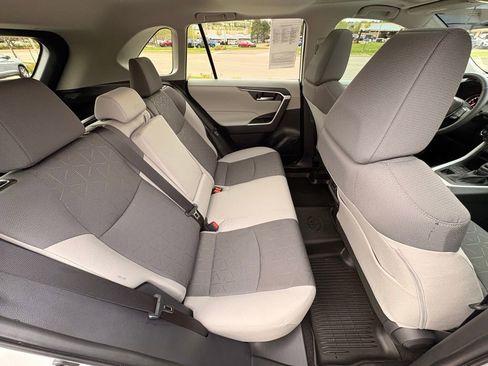Used 2025 Toyota RAV4 XLE w/ Convenience Package AWD/4WD image 33