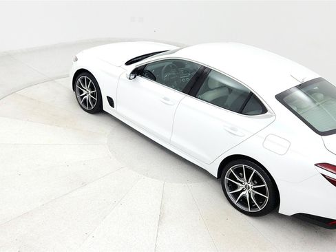 Used 2023 Genesis G70 2.0T AWD/4WD image 15