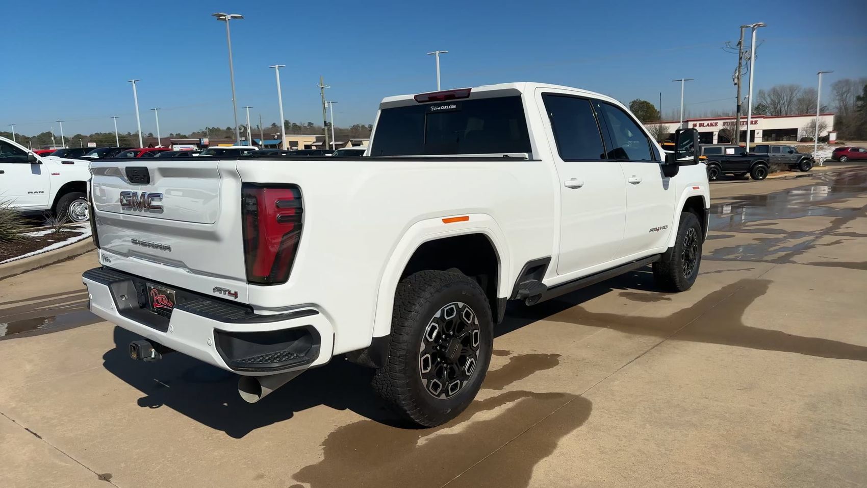 Used 2025 GMC Sierra 3500 AT4 w/ AT4 Preferred Package AWD/4WD image 7