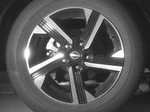 Used 2025 Nissan Sentra SV image 15