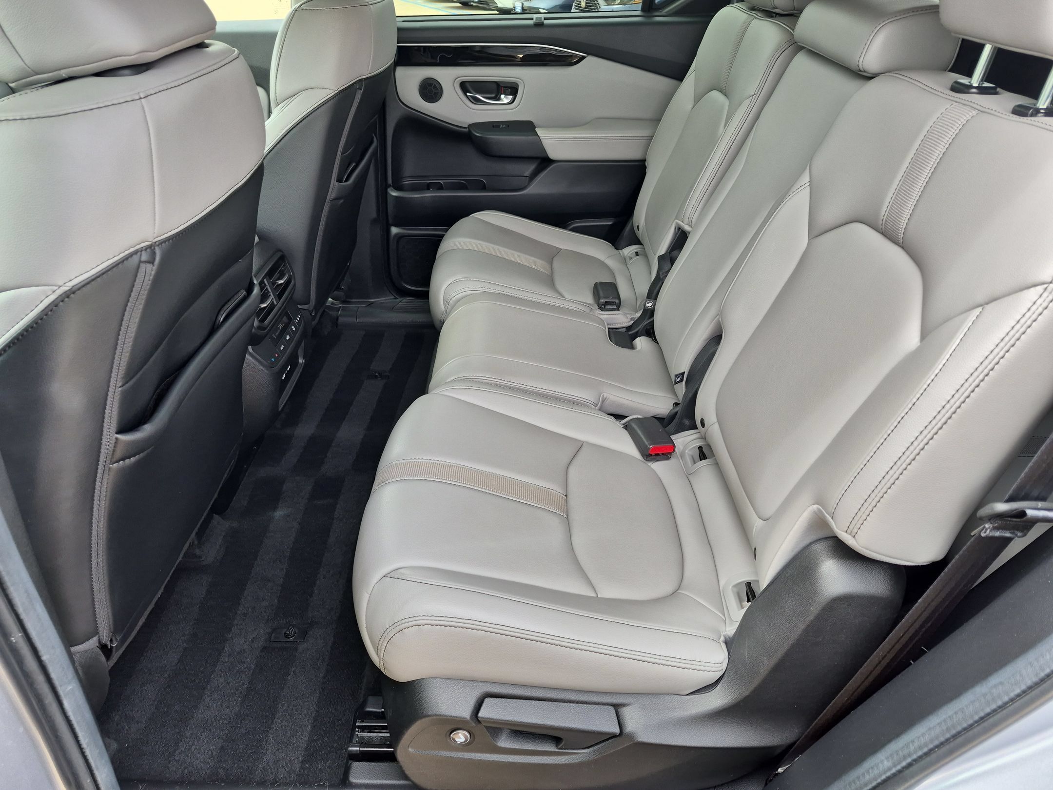 Certified 2023 Honda Pilot Touring image 24