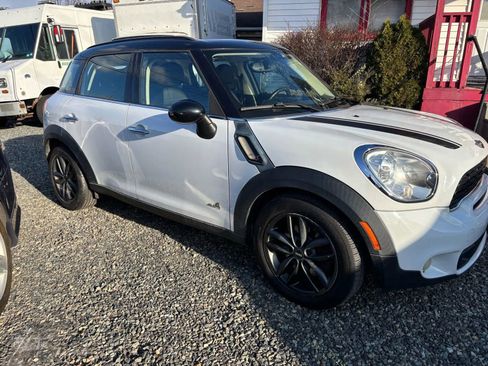 Used 2014 MINI Cooper Countryman S image 9