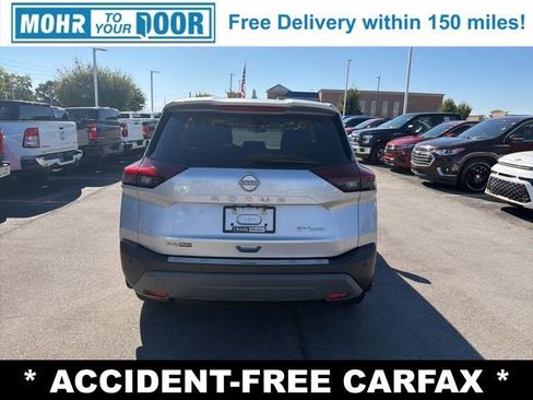 Used 2022 Nissan Rogue SV image 5