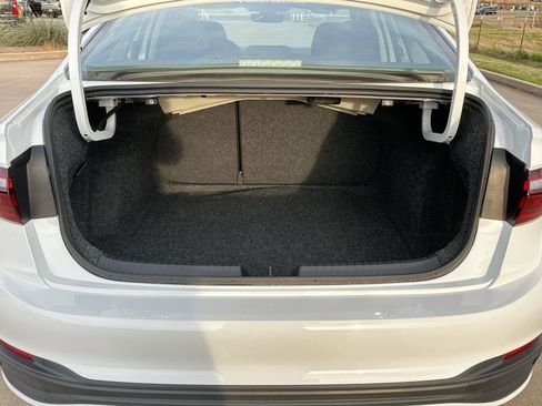 Used 2025 Volkswagen Jetta S image 20