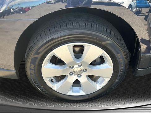 Used 2012 Subaru Outback 2.5i Premium w/ All-Weather Pkg AWD/4WD image 32