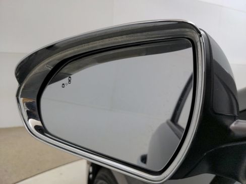 Used 2019 Hyundai Elantra Value Edition FWD image 19