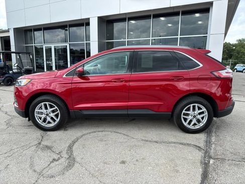 Used 2024 Ford Edge SEL w/ Convenience Package AWD/4WD image 4