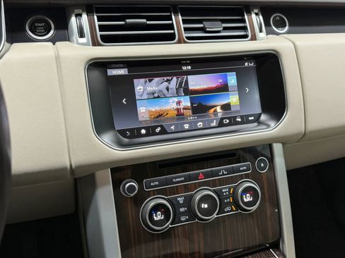 Used 2017 Land Rover Range Rover HSE image 25