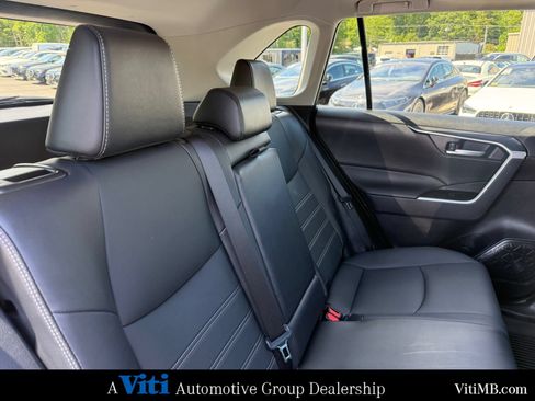 Used 2023 Toyota RAV4 XLE Premium AWD/4WD image 28
