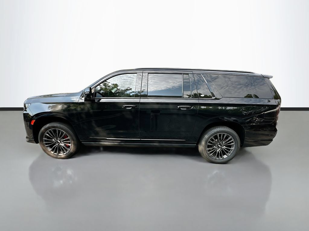 Used 2024 Cadillac Escalade ESV V w/ Heavy-Duty Trailer Package AWD/4WD image 7