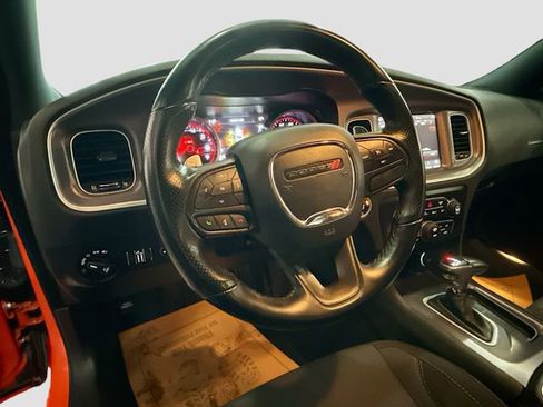 Used 2021 Dodge Charger SXT image 12