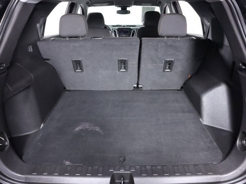 Used 2023 Chevrolet Equinox LT FWD image 34