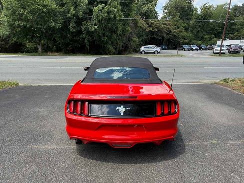 Used 2015 Ford Mustang Convertible RWD image 5