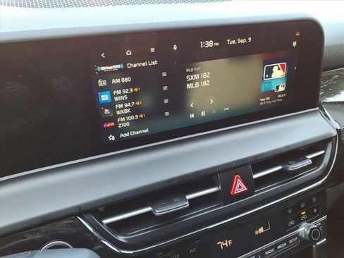 Certified 2025 Kia Seltos S image 11