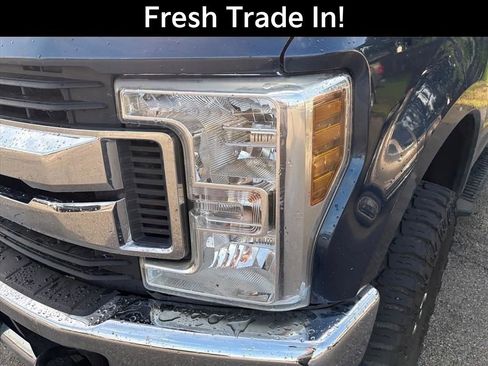 Used 2018 Ford F250 XLT w/ Snow Plow Prep Package AWD/4WD image 4
