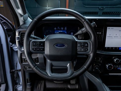 Used 2025 Ford F350 Lariat w/ FX4 Off-Road Package AWD/4WD image 19