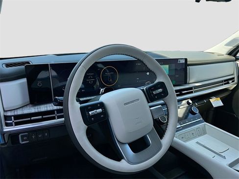 New 2025 Hyundai Santa Fe Calligraphy image 9