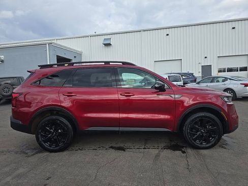 Used 2022 Kia Sorento S image 8