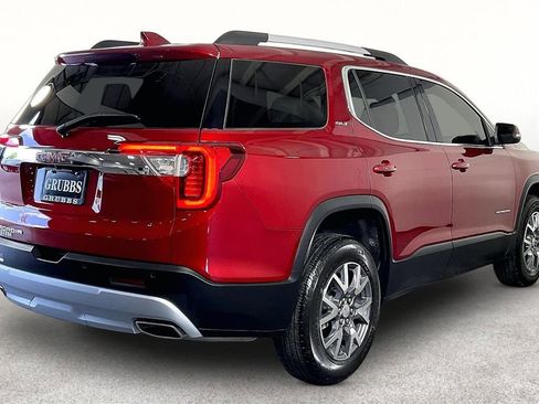 Used 2023 GMC Acadia SLT w/ Preferred Package FWD image 2