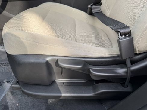 Used 2023 Chevrolet Traverse LS image 19