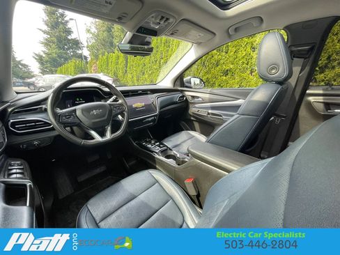 Used 2023 Chevrolet Bolt EUV Premier w/ Sun & Sound Package FWD image 34