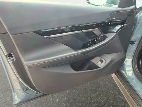 Used 2026 BMW 530i RWD image 17