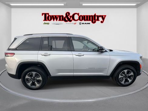 Used 2023 Jeep Grand Cherokee 4xe image 4